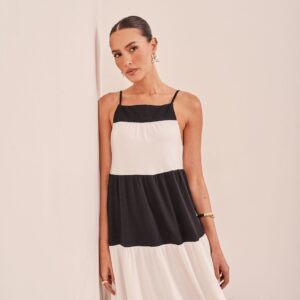 Alternative view of Vestido Longo Preto e Branco